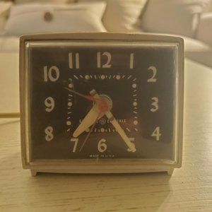 General Electric Mid Century Vintage 50s-60s Alarm Clock